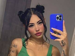 Ερωτική συνομιλία μέσω βίντεο cherrymodel