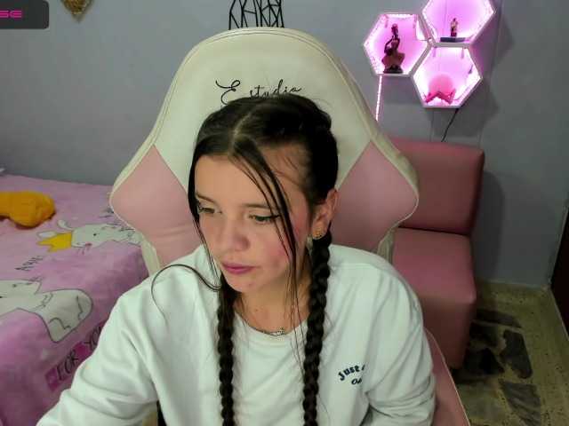 Φωτογραφίες chicabooom Welcome guys! #lovense #makemevibe #anal #teen