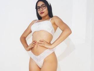 Ερωτική συνομιλία μέσω βίντεο chicalatinad