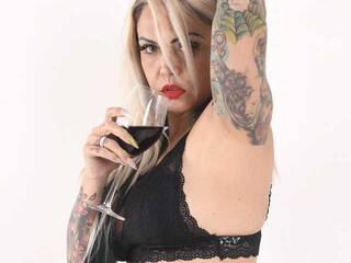 Ερωτική συνομιλία μέσω βίντεο inkfemme