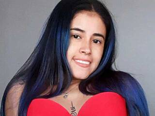 Ερωτική συνομιλία μέσω βίντεο ChickyDF