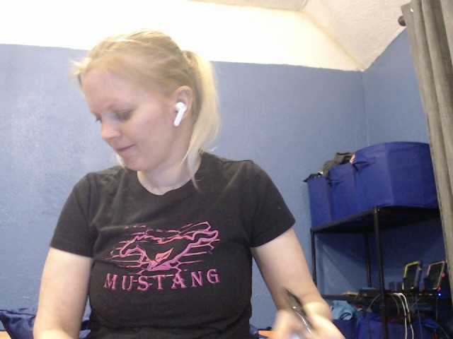 Εκπομπές οθόνης chillyhicks