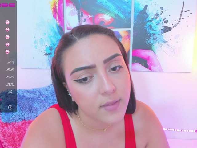 Εκπομπές οθόνης Chloe-baker