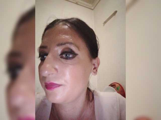 Εκπομπές οθόνης ChristianaHot