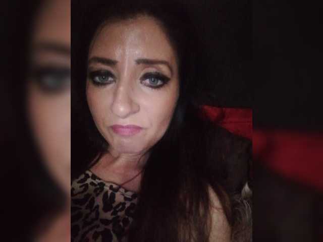 Εκπομπές οθόνης ChristianaHot