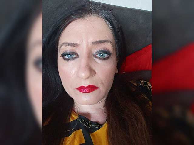 Εκπομπές οθόνης ChristianaHot