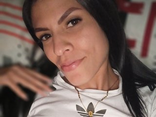 Ερωτική συνομιλία μέσω βίντεο Claudia95a