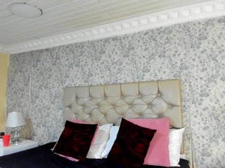 Ερωτική συνομιλία μέσω βίντεο CloheBell