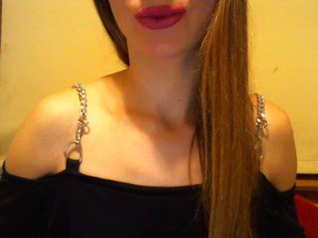 Εκπομπές οθόνης CocoMademoise