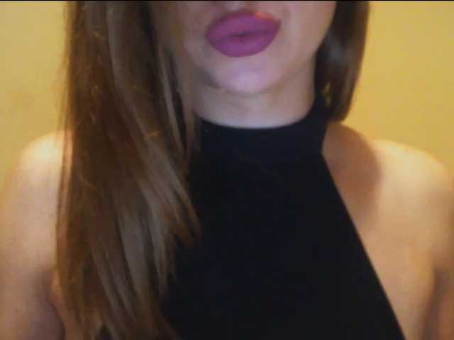 Εκπομπές οθόνης CocoMademoise