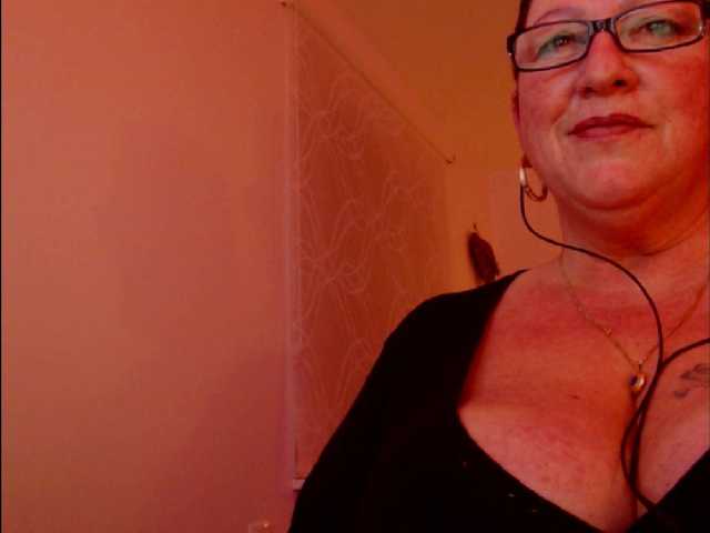 Φωτογραφίες Connyat99 Make Mistress Conny happy with the vibration 201 ultra high kiss tits flash 80 tips guys kiss only german here pm 20Domi 5 min steuern 200 tips