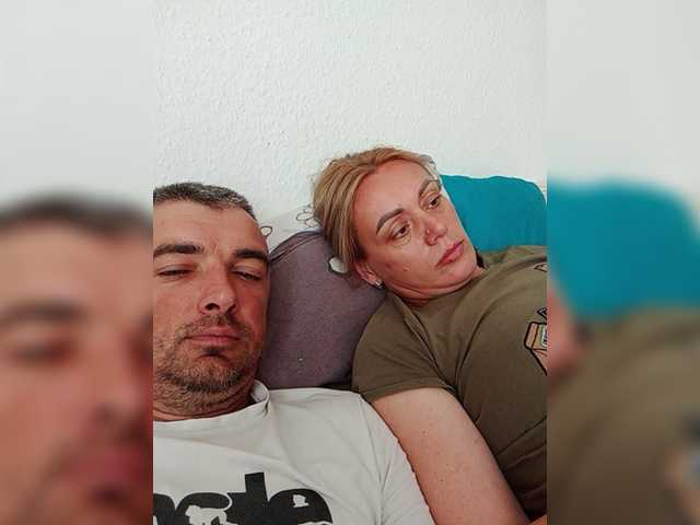 Εκπομπές οθόνης Couple12a