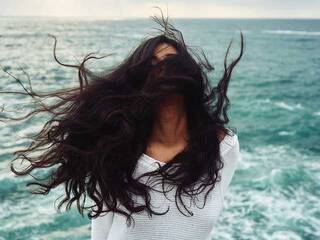 Ερωτική συνομιλία μέσω βίντεο Courtney-Bby