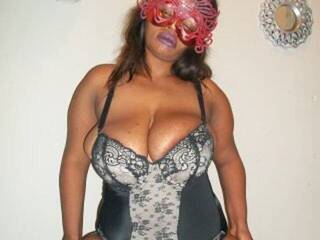 Ερωτική συνομιλία μέσω βίντεο CallyCaliente