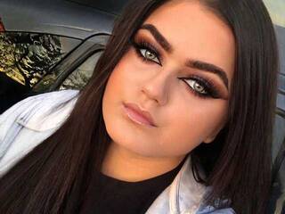 Ερωτική συνομιλία μέσω βίντεο Criss2603