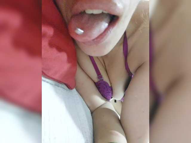 Φωτογραφίες CurlyHanna #horny#pircing#tongue#nipples#perfored#milf#hottest#deeptroat#flexiblity#