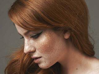 Ερωτική συνομιλία μέσω βίντεο Dok_Honey