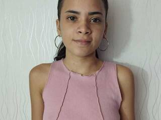 Ερωτική συνομιλία μέσω βίντεο Cute-michel