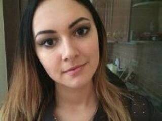 Ερωτική συνομιλία μέσω βίντεο cutygirlll