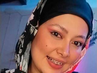 Ερωτική συνομιλία μέσω βίντεο DanaAlabi