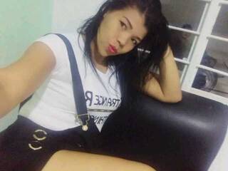 Ερωτική συνομιλία μέσω βίντεο Daniela-sex1