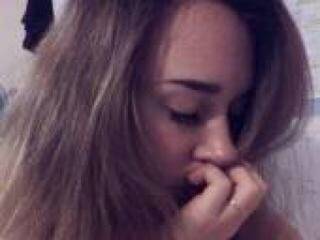 Ερωτική συνομιλία μέσω βίντεο dannaaa