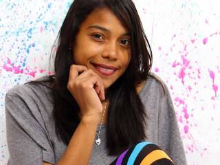 Ερωτική συνομιλία μέσω βίντεο Dannadolfy