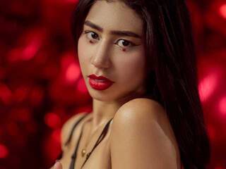 Ερωτική συνομιλία μέσω βίντεο DarcyMoore