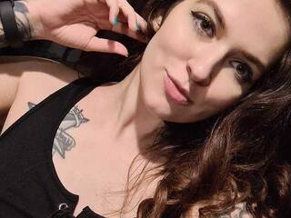 Ερωτική συνομιλία μέσω βίντεο darkelements