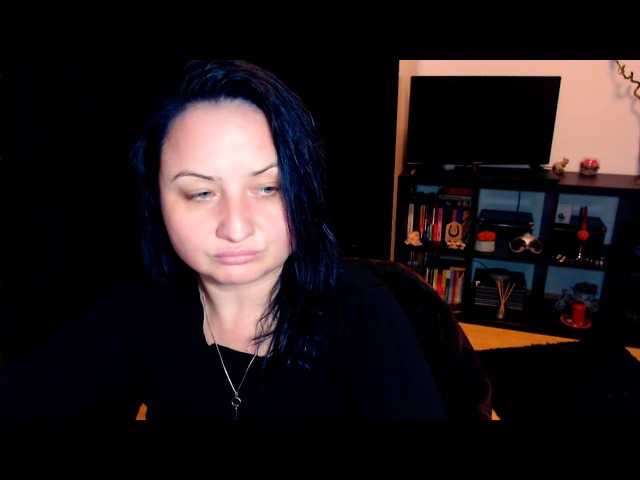 Εκπομπές οθόνης KinkyDomina