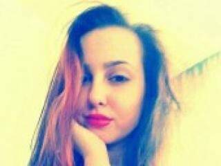 Ερωτική συνομιλία μέσω βίντεο dayna