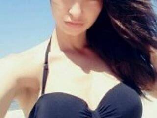 Ερωτική συνομιλία μέσω βίντεο daynaa