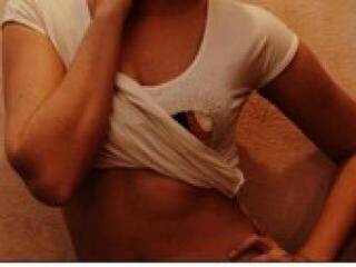 Ερωτική συνομιλία μέσω βίντεο derosssa