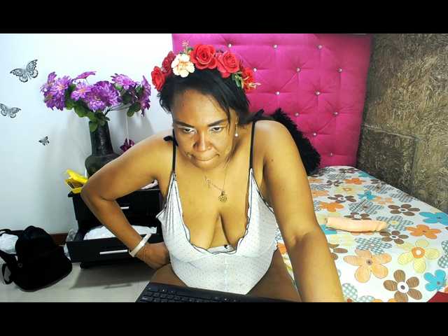 Εκπομπές οθόνης devora-sexy1