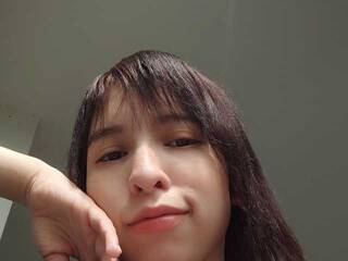 Ερωτική συνομιλία μέσω βίντεο DollAmmy