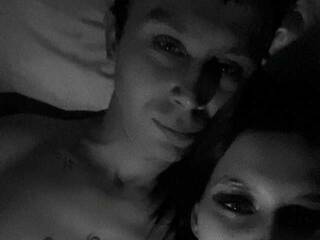 Ερωτική συνομιλία μέσω βίντεο Sexy-and-Garry