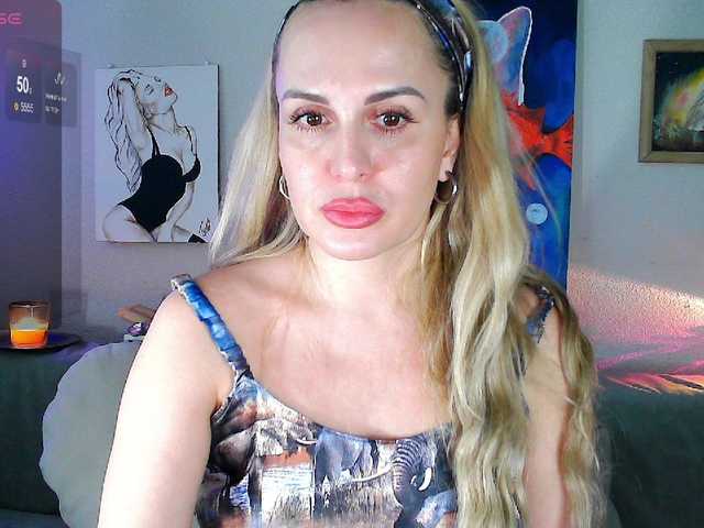 Εκπομπές οθόνης Diana0803