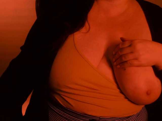 Εκπομπές οθόνης DianaSexxx