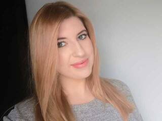 Ερωτική συνομιλία μέσω βίντεο DianaDream