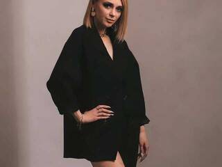 Ερωτική συνομιλία μέσω βίντεο Dillza