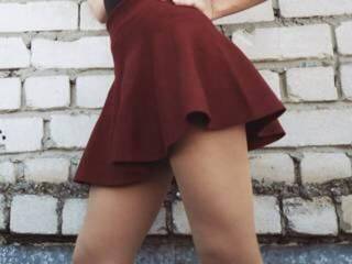 Ερωτική συνομιλία μέσω βίντεο dina18plus