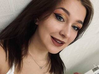 Ερωτική συνομιλία μέσω βίντεο Disha-Lee