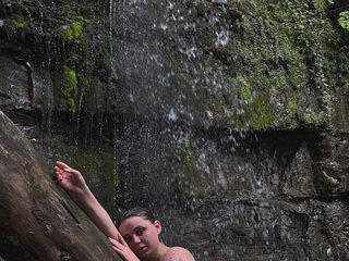 Ερωτική συνομιλία μέσω βίντεο DomoniqueEdnie