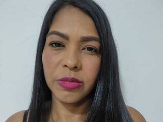 Ερωτική συνομιλία μέσω βίντεο DoutzenDrose