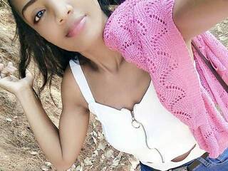 Ερωτική συνομιλία μέσω βίντεο ebene-or