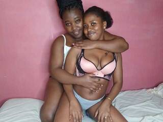 Ερωτική συνομιλία μέσω βίντεο EboniesBelle