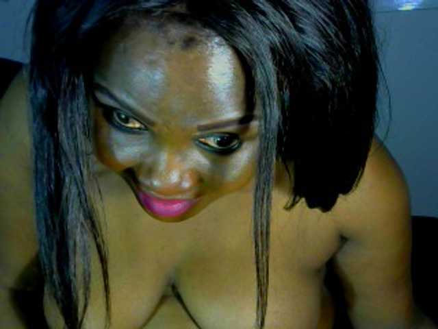 Εκπομπές οθόνης EbonyBooty