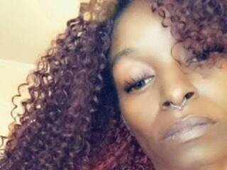 Ερωτική συνομιλία μέσω βίντεο EbonyPie