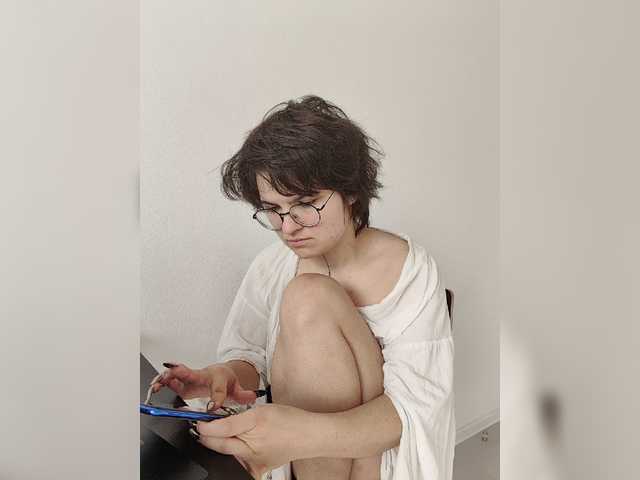 Εκπομπές οθόνης Ego_Lilit