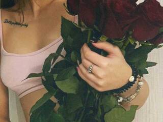 Ερωτική συνομιλία μέσω βίντεο Eleanorahot